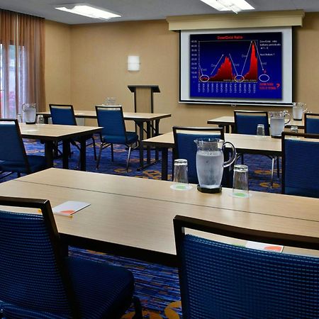 Courtyard By Marriott Hartford Windsor Airport Hotel Exterior foto