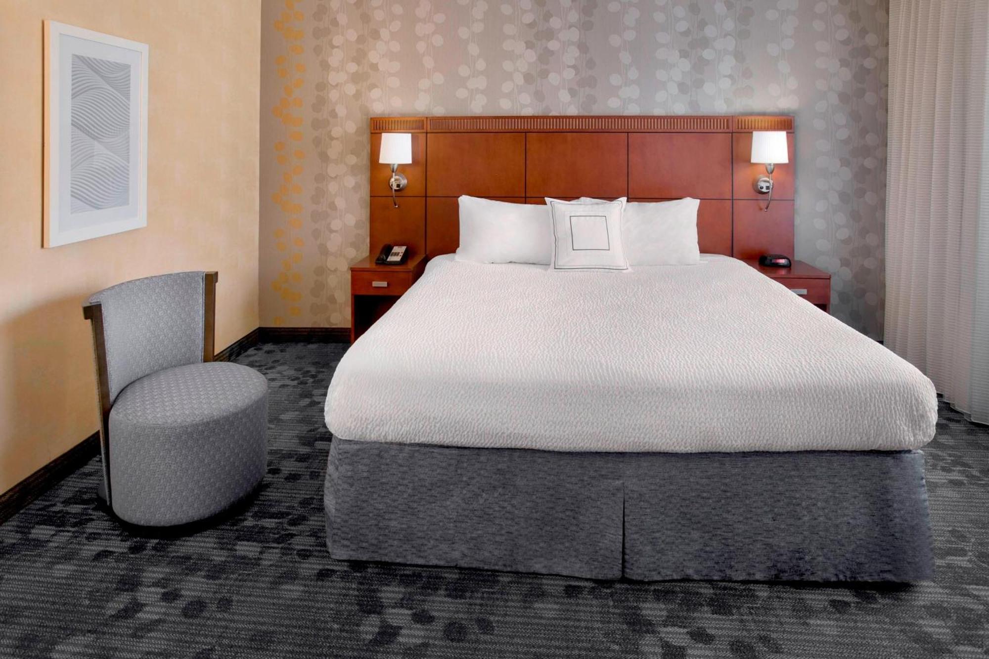 Courtyard By Marriott Hartford Windsor Airport Hotel Exterior foto